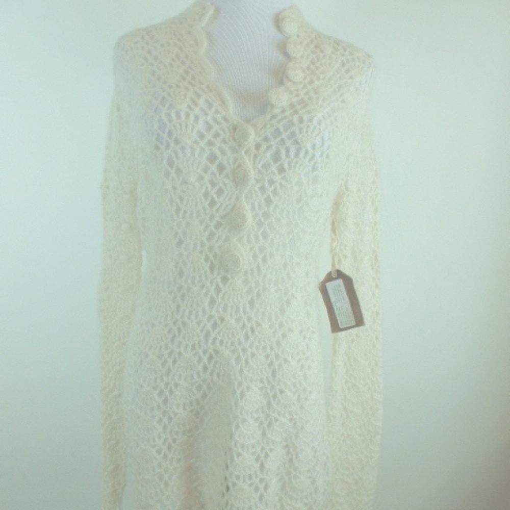 GOLD HAWK blush cream sheer CROCHET LONG SWEATER TUNIC Top NWT M